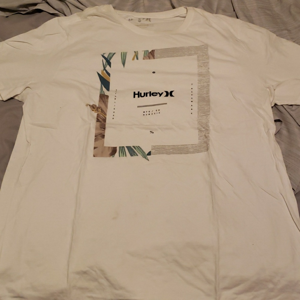 Hurley tshirt